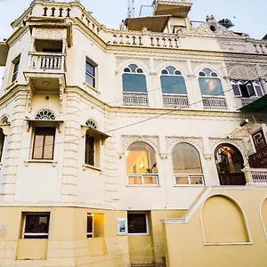 Palace On Ganges - Heritage Bénarès
