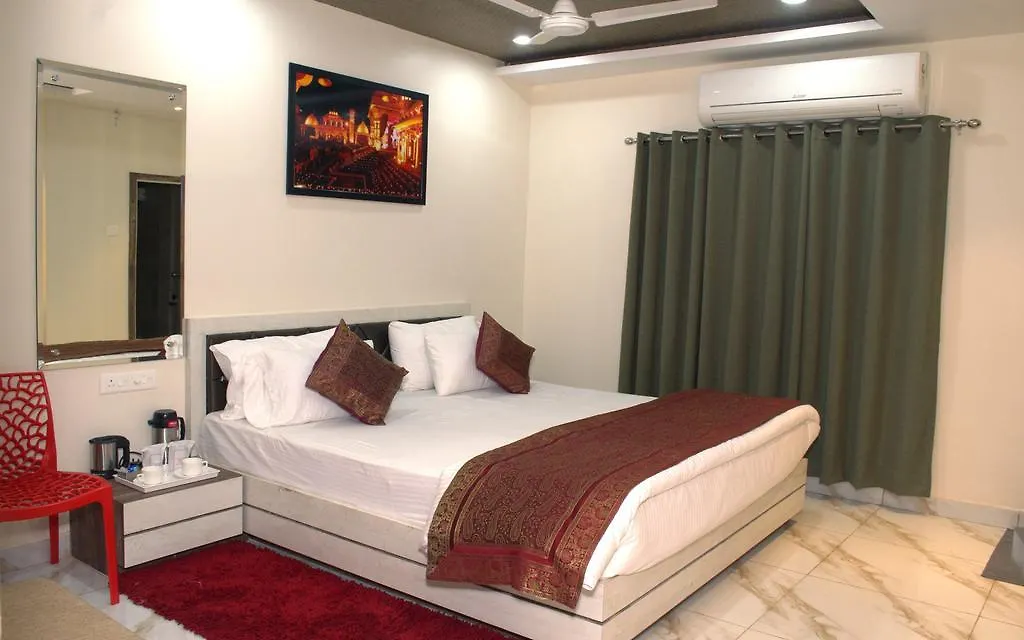 *** Vendégház Oyo 14881 Hotel Tamilnadu Váránaszi India